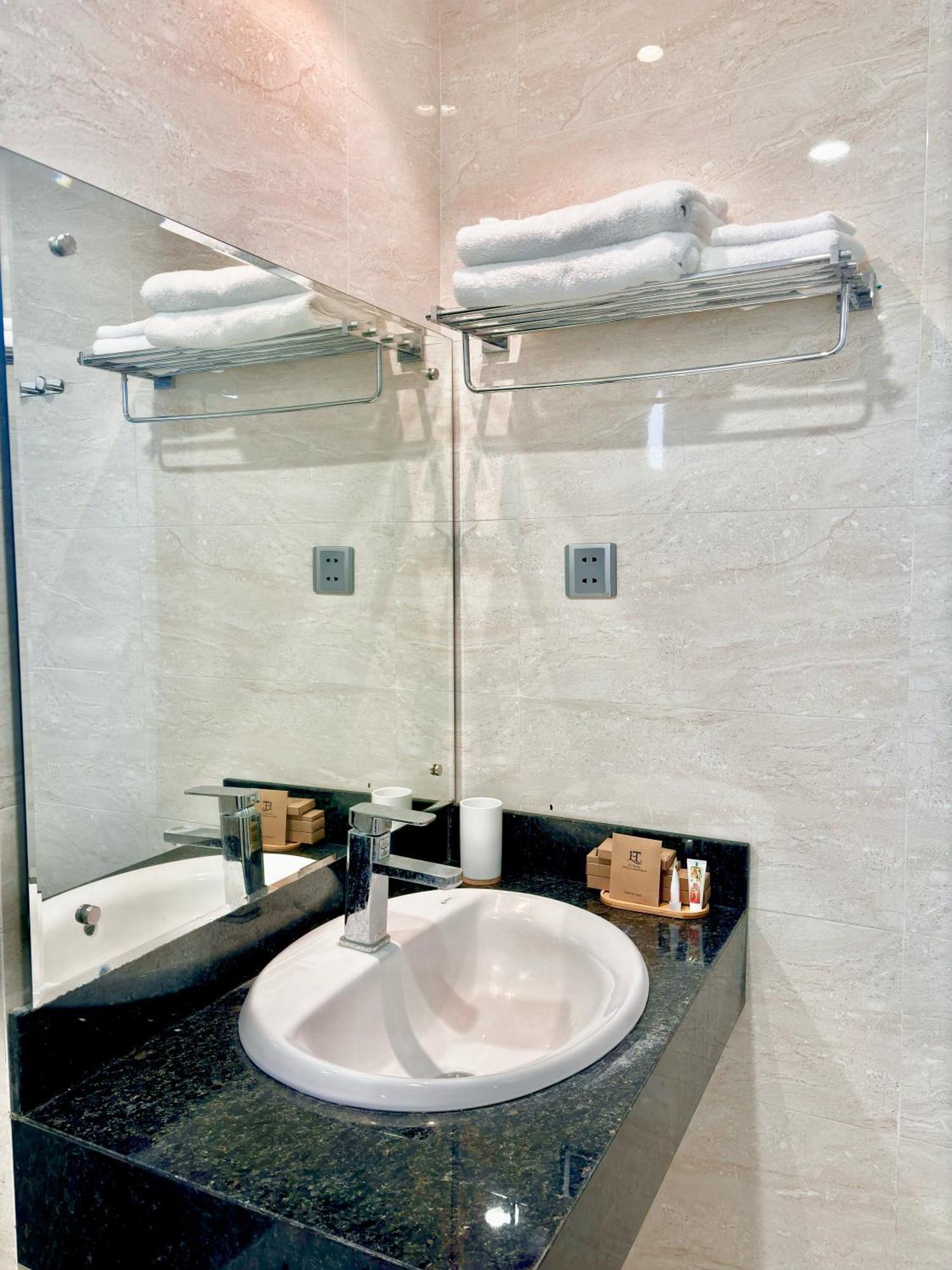 Ha Trang Voronezh Hotel And Apartment Nha Trang Zewnętrze zdjęcie